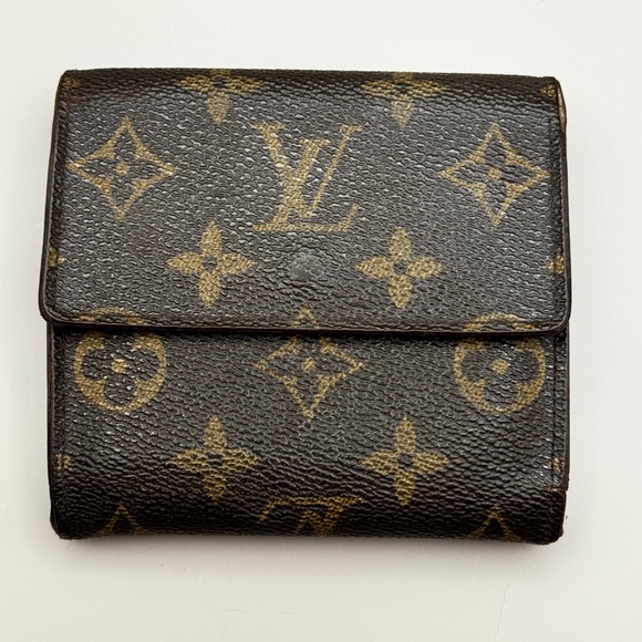 LV Monogram Trifold Wallet (authentic) - Picture 2 of 9